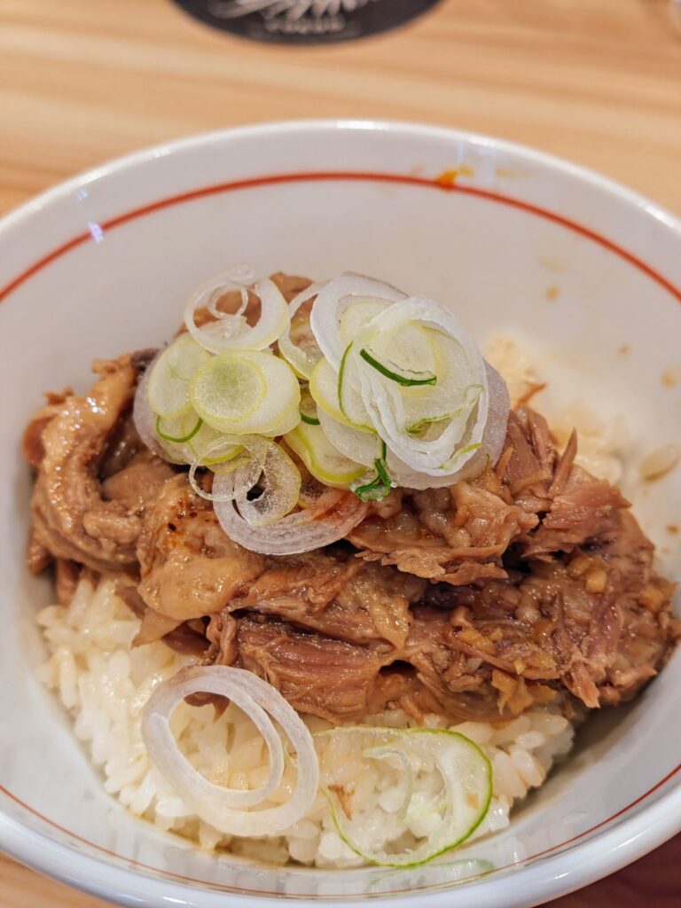 TOKYO RAMEN かいかのトロ肉ごはん